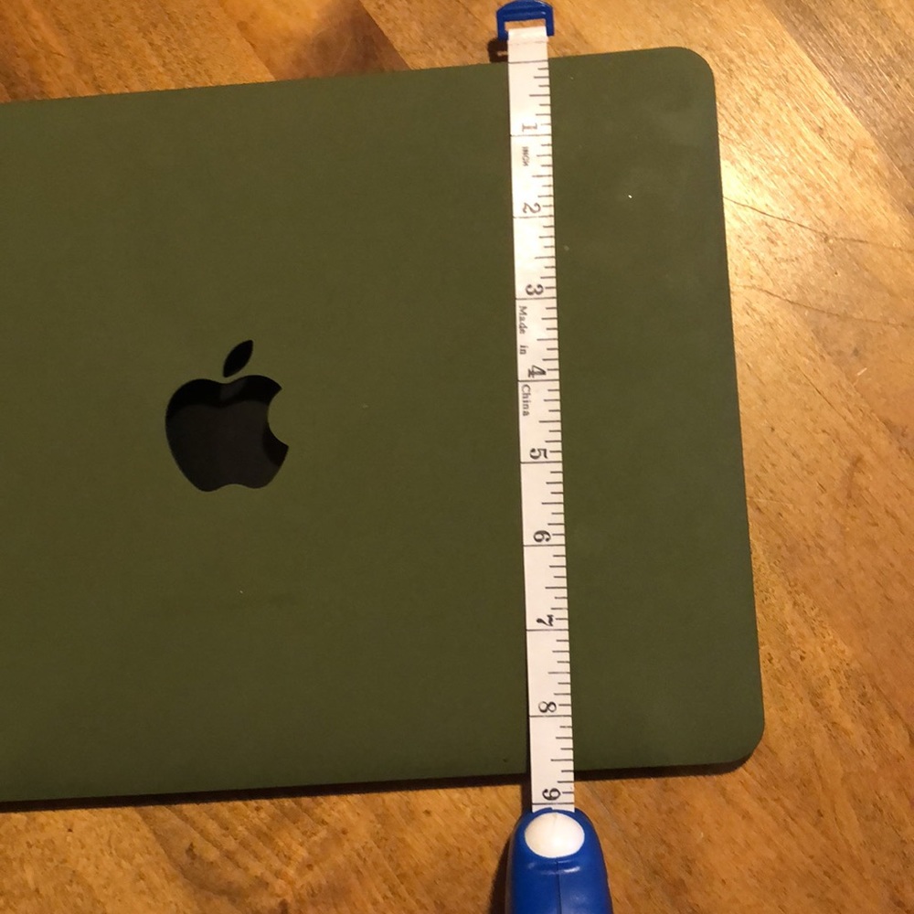 MacBook Hardshell cover. Olive green. Great condition. Plastic. - Picture 4 of 4
